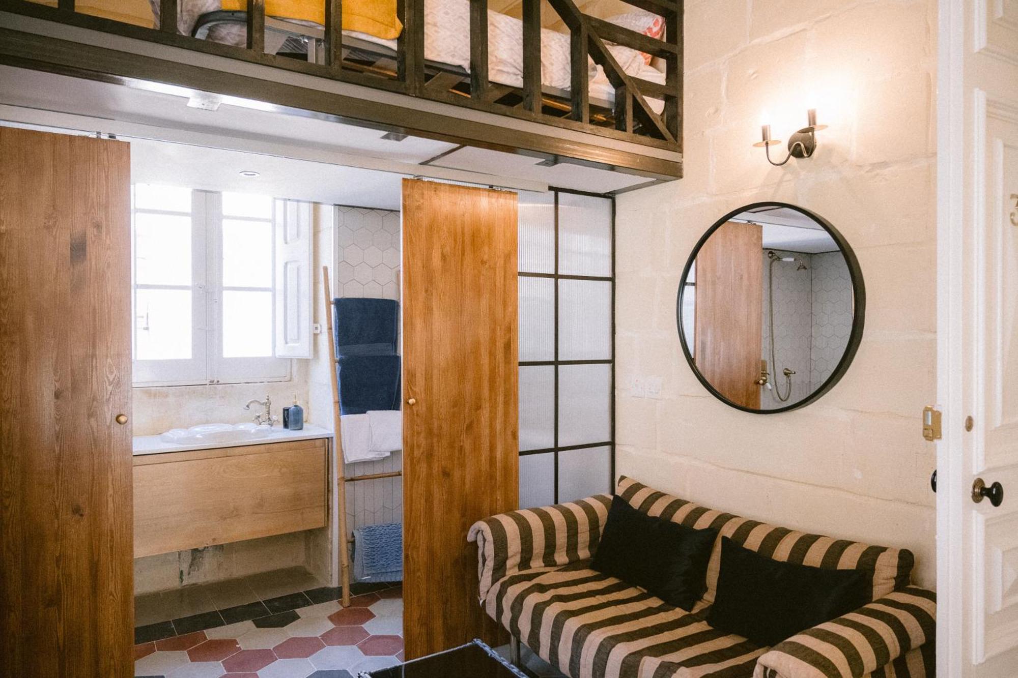 Tinja Bnb Sliema Luaran gambar