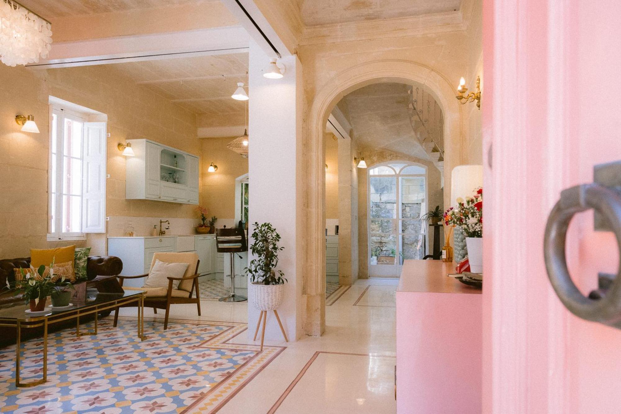 Tinja Bnb Sliema Luaran gambar