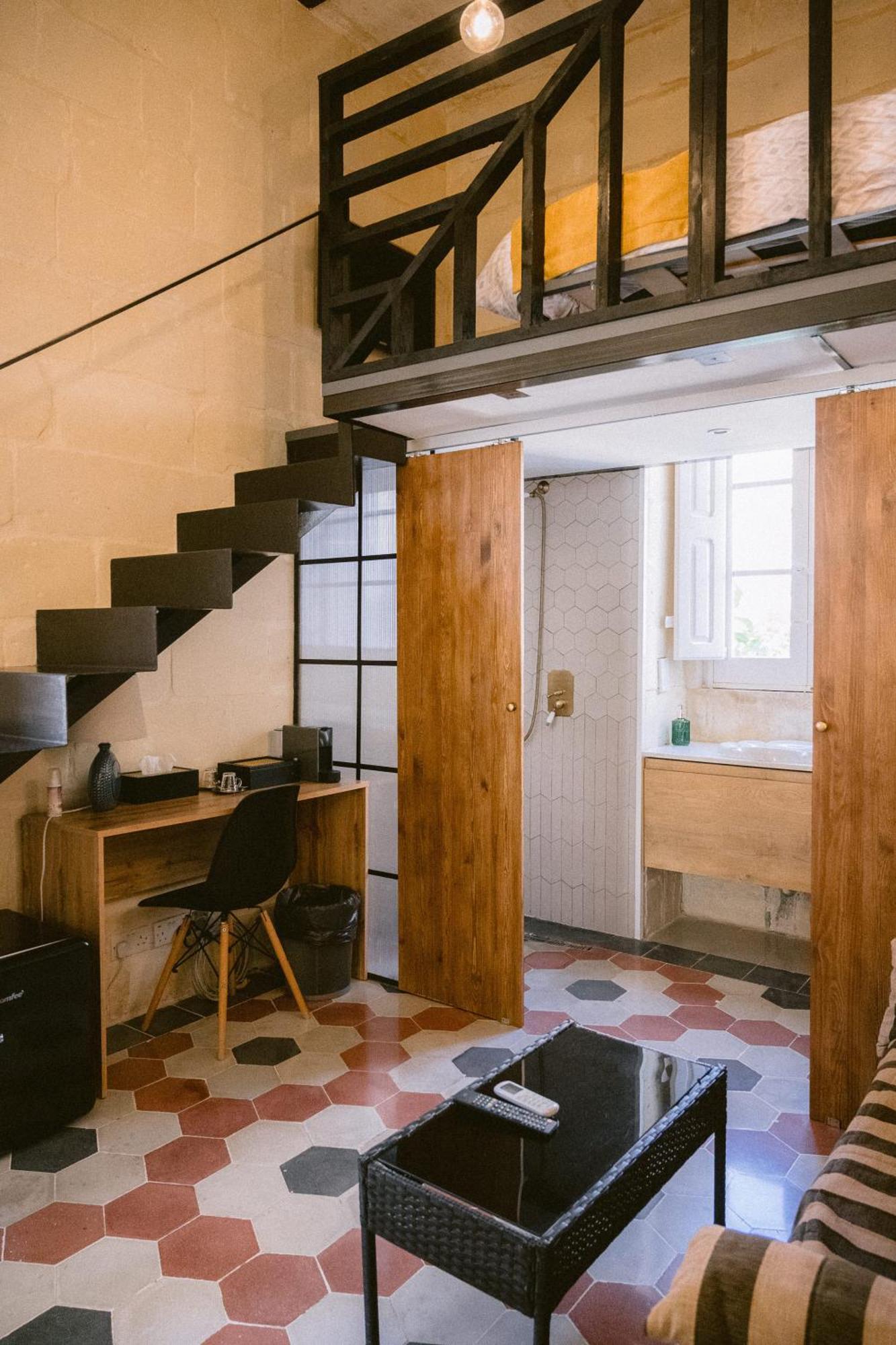 Tinja Bnb Sliema Luaran gambar